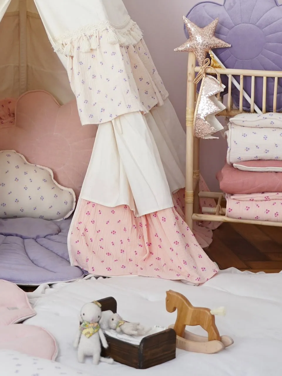 Forget-me-not - Teepee Tent With Frills And Light Pink Lily Flower Mat Set