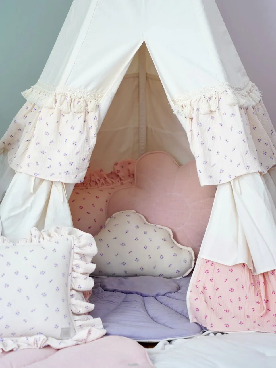 Forget-me-not - Teepee Tent With Frills And Light Pink Lily Flower Mat Set